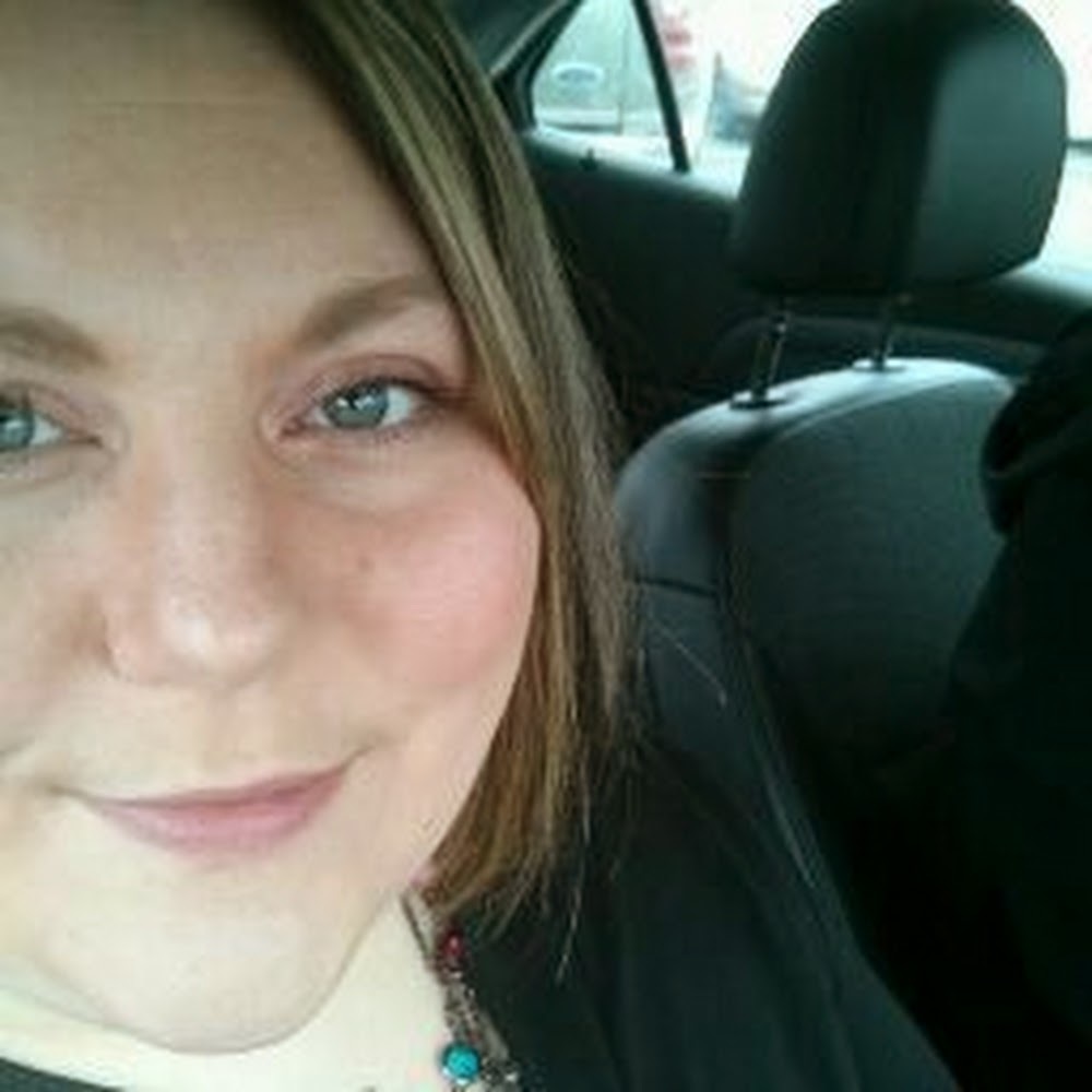 Meet your Posher, Shena